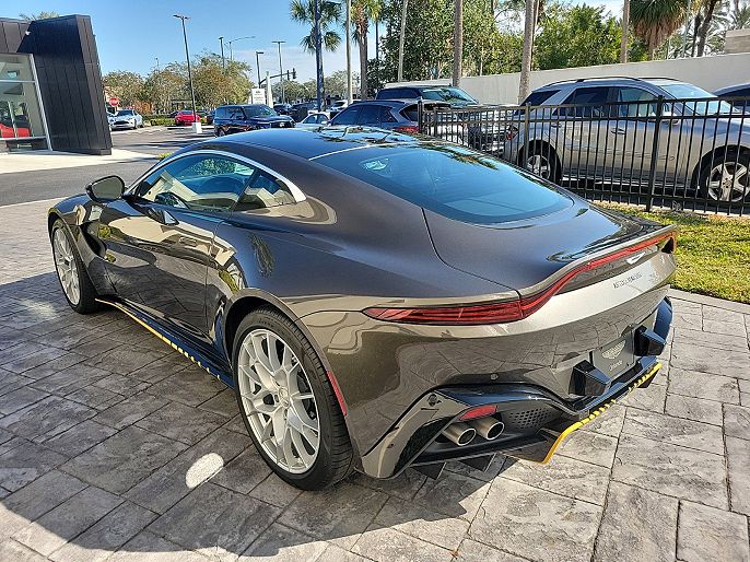 2021 Aston Martin V8 Vantage