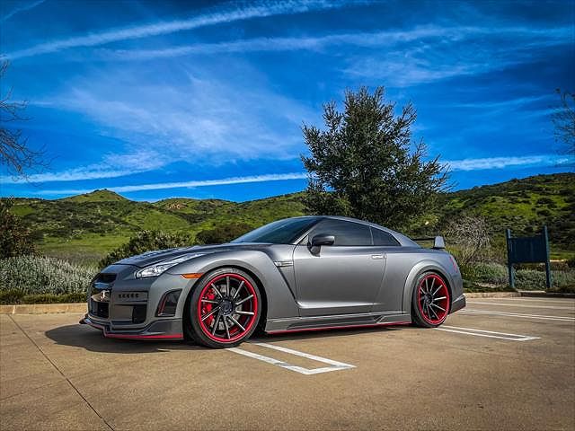 2014 Nissan GT-R