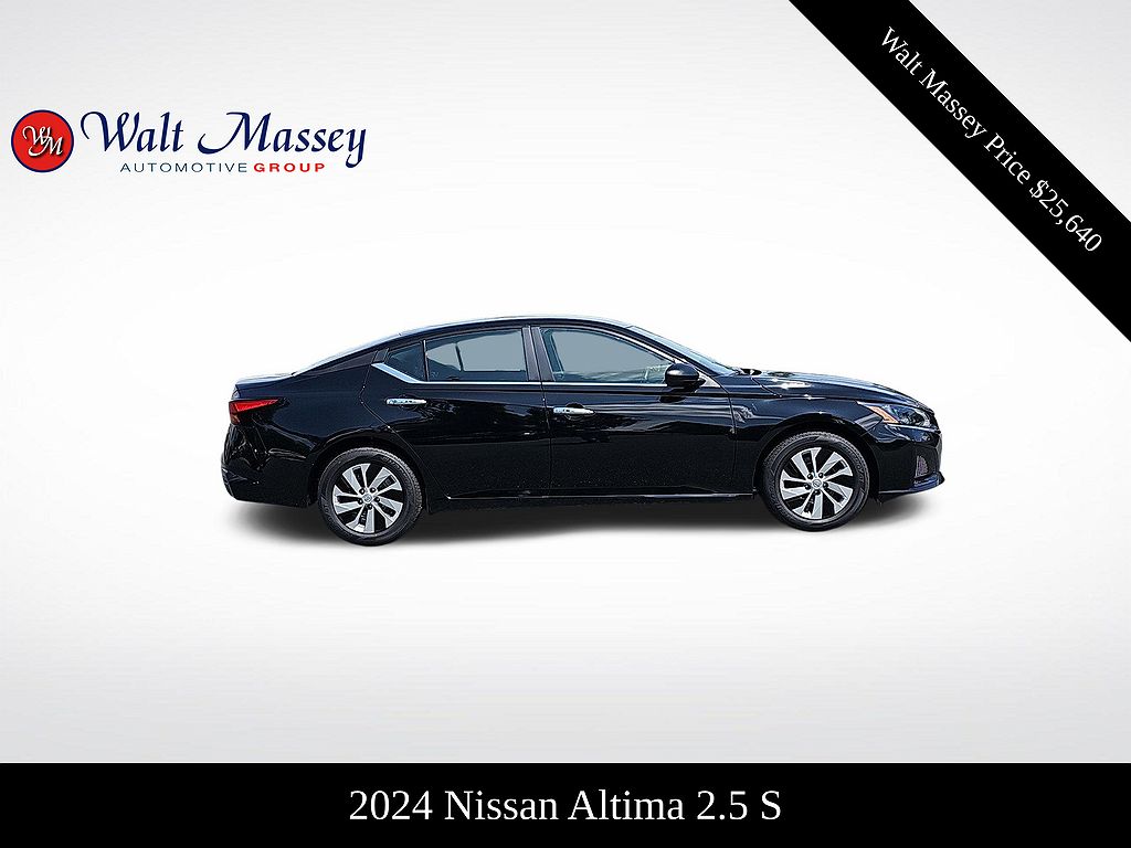 2024 Nissan Altima S image 4