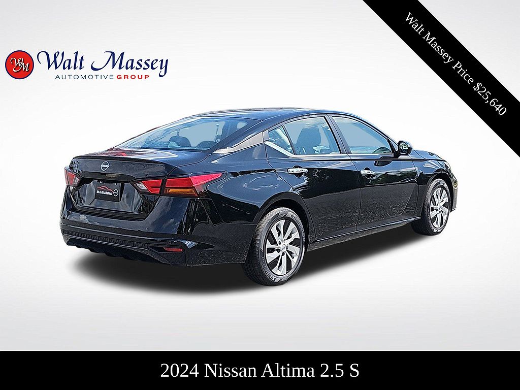 2024 Nissan Altima S image 5