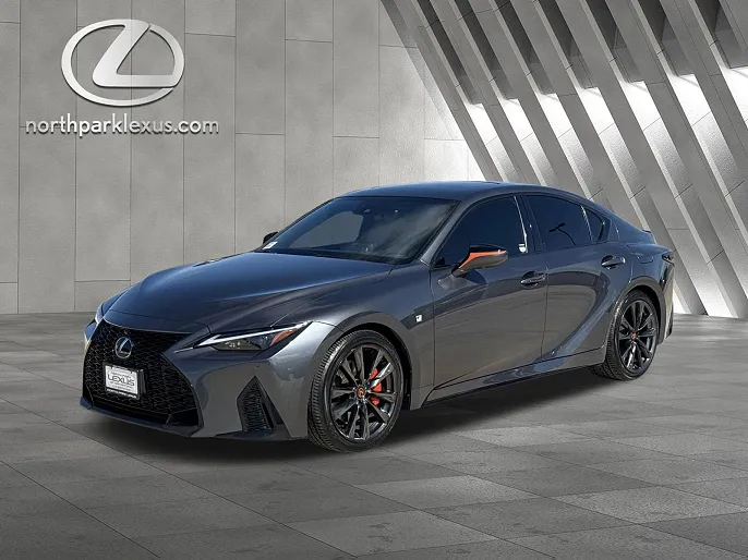 2023 Lexus IS