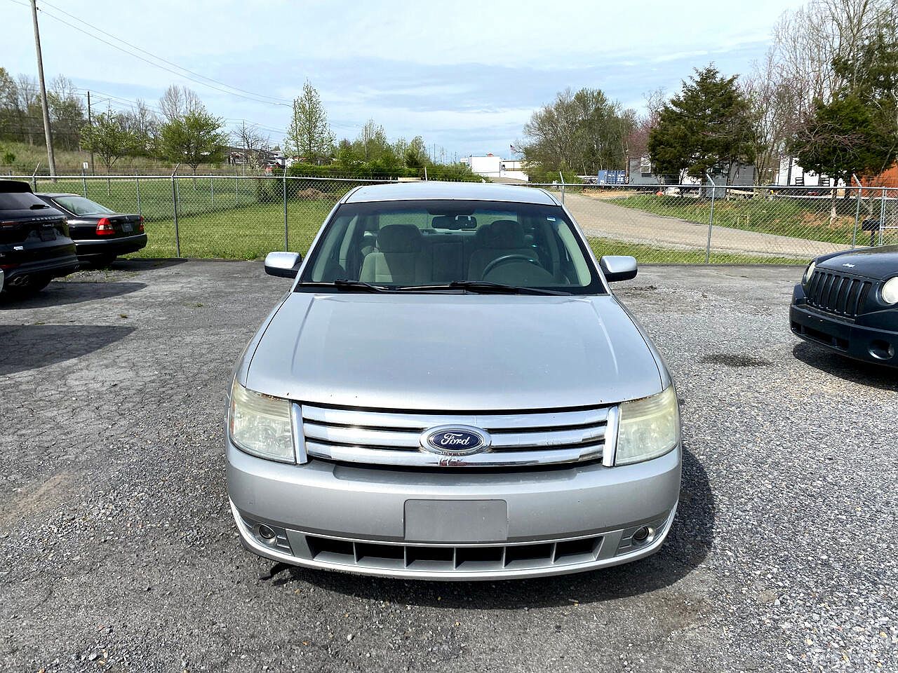 2009 Ford Taurus SEL image 11