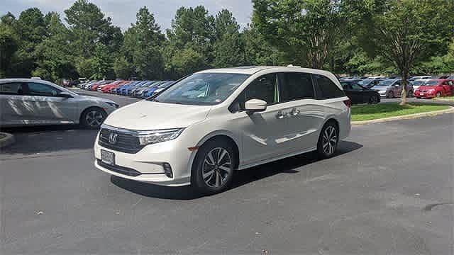 2024 Honda Odyssey Touring image 1