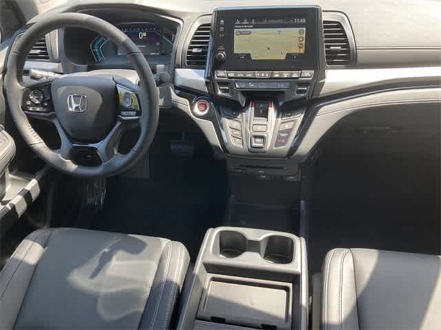 2024 Honda Odyssey Touring image 4