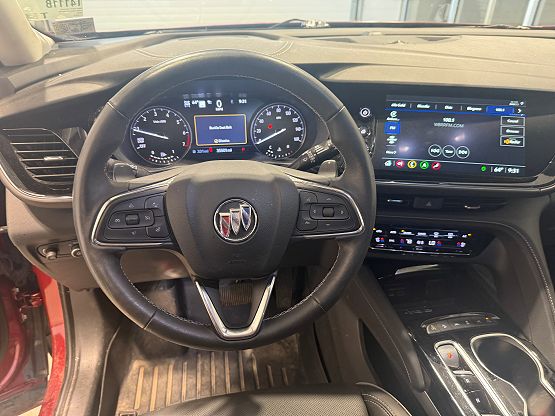 2023 Buick Envision Avenir photo 2