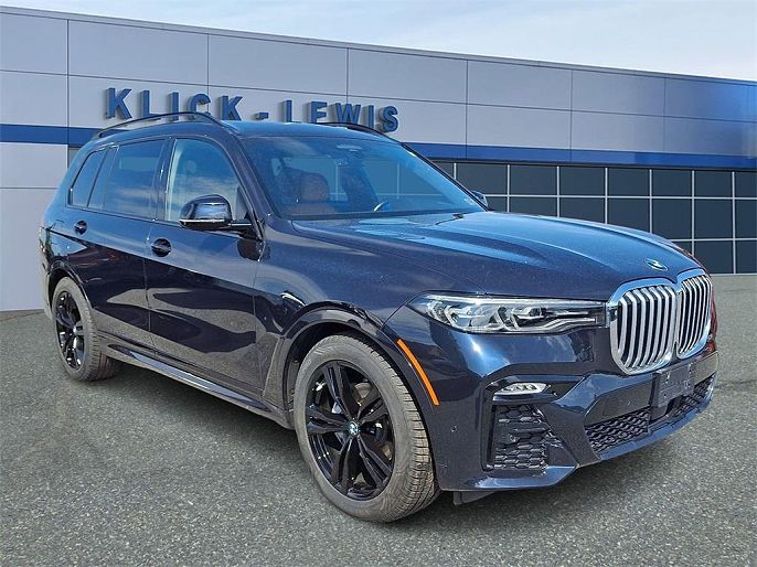 2022 BMW X7