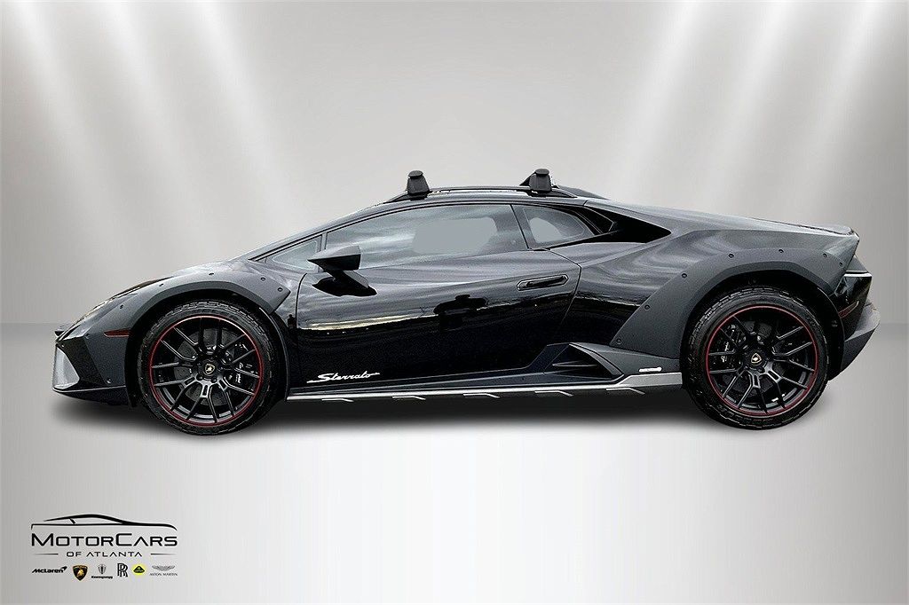 2023 Lamborghini Huracan Sterrato image 4