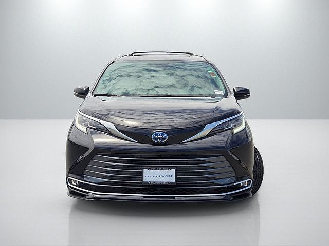 2023 Toyota Sienna