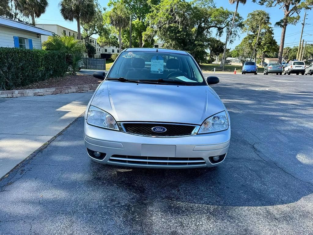 2007 Ford Focus SES image 1