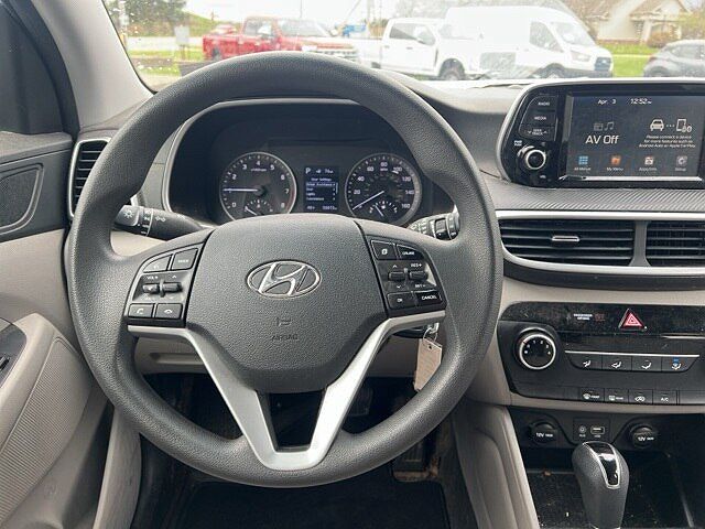 2021 Hyundai Tucson SE image 10