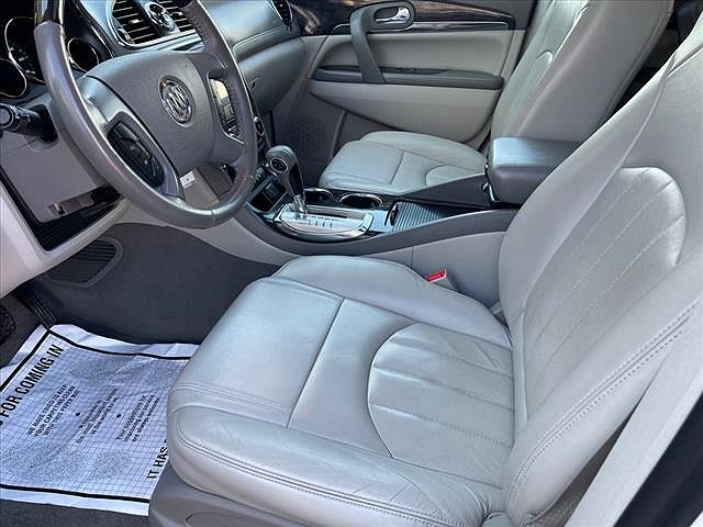 2017 Buick Enclave Leather Group image 19