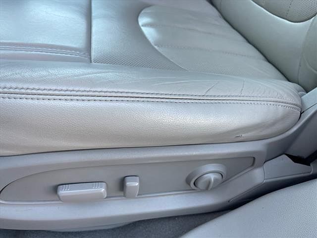 2017 Buick Enclave Leather Group image 41