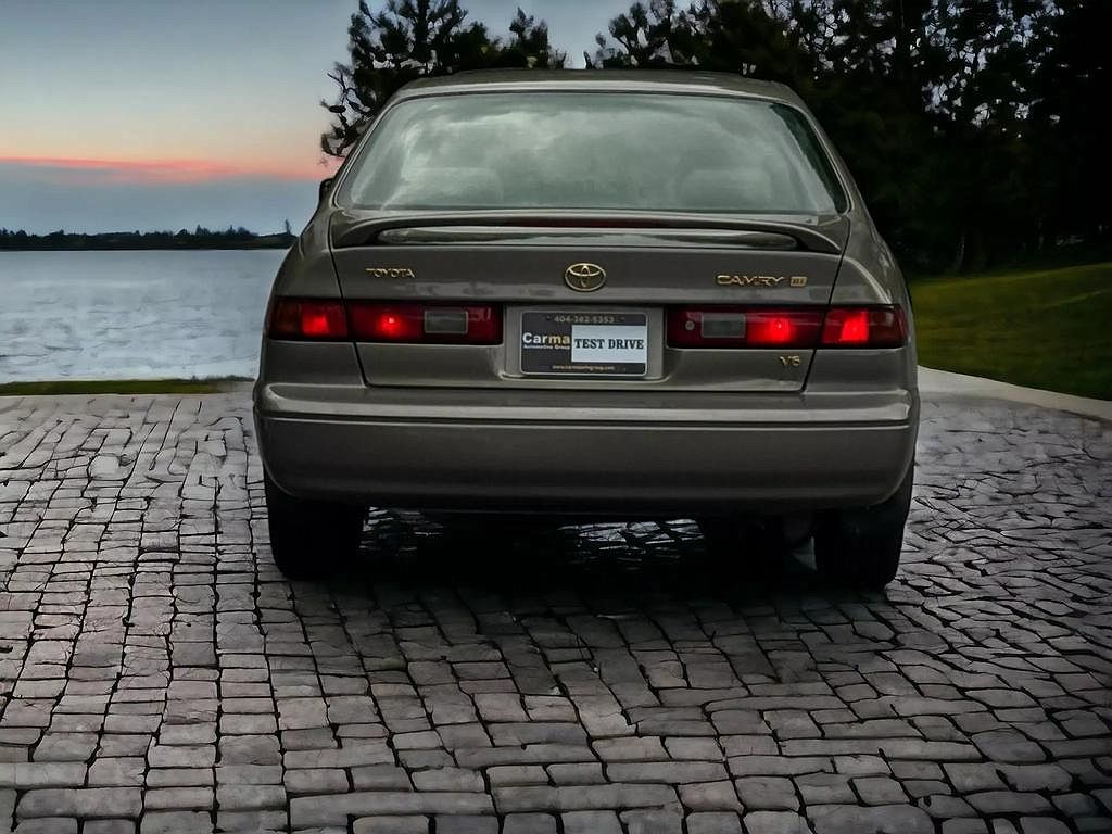 1999 Toyota Camry XLE image 5