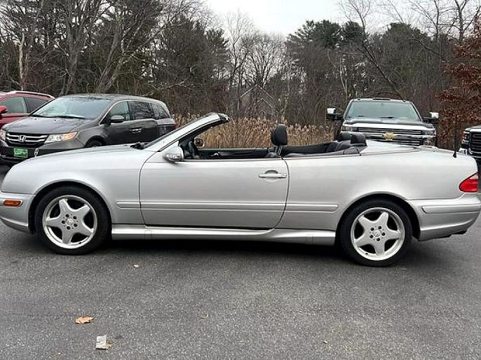 2000 Mercedes-Benz CLK