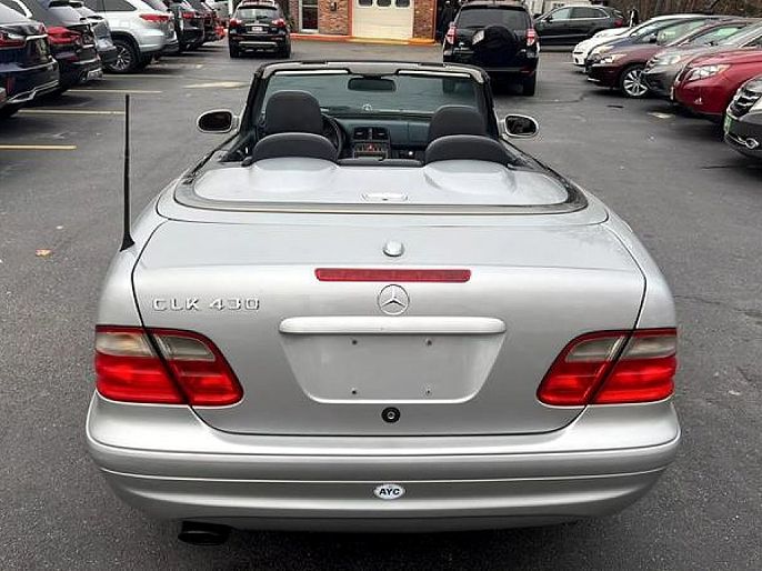 2000 Mercedes-Benz CLK
