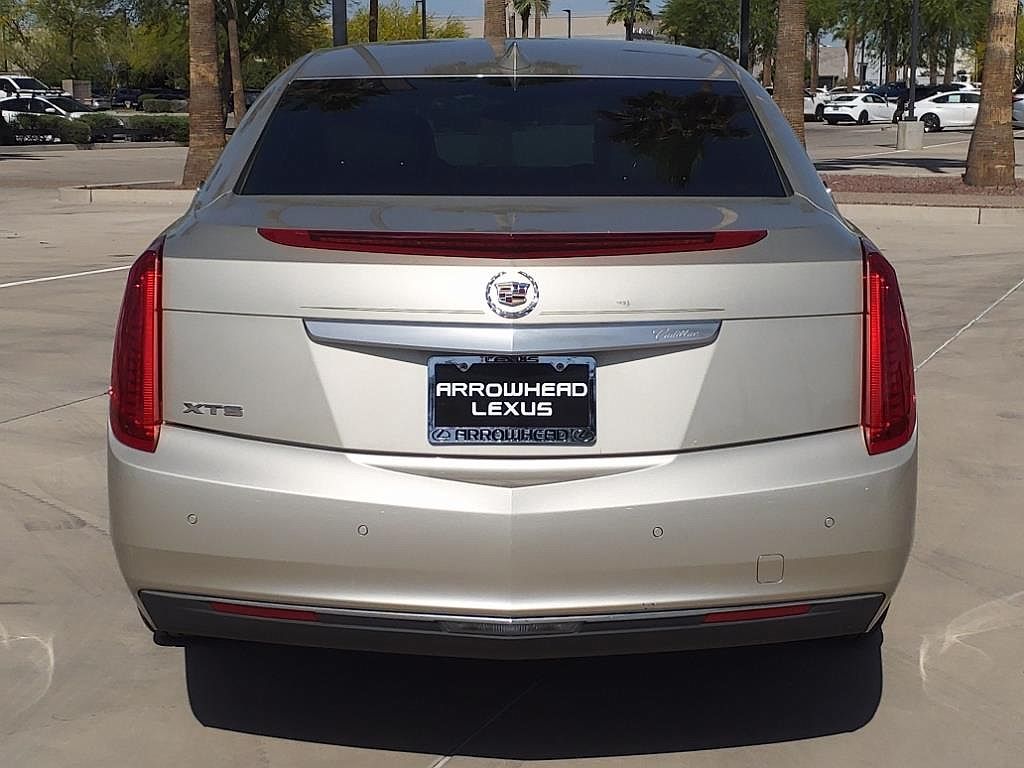 2015 Cadillac XTS Standard image 3