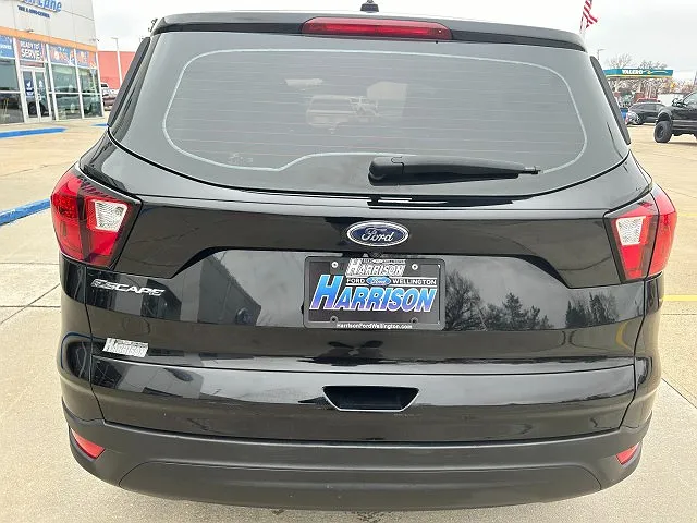 2019 Ford Escape S image 5