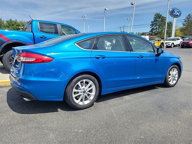 2019 Ford Fusion SE image 5