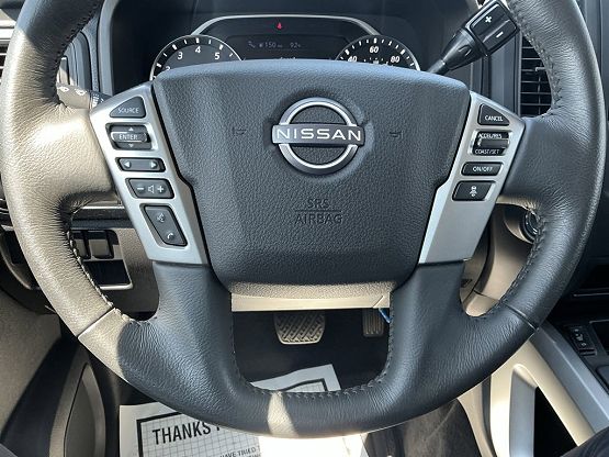 2023 Nissan Titan SV photo 11