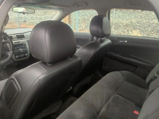2009 Chevrolet Impala Police image 3