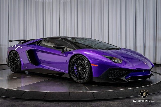 2017 Lamborghini Aventador