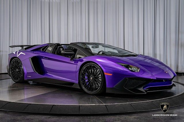2017 Lamborghini Aventador