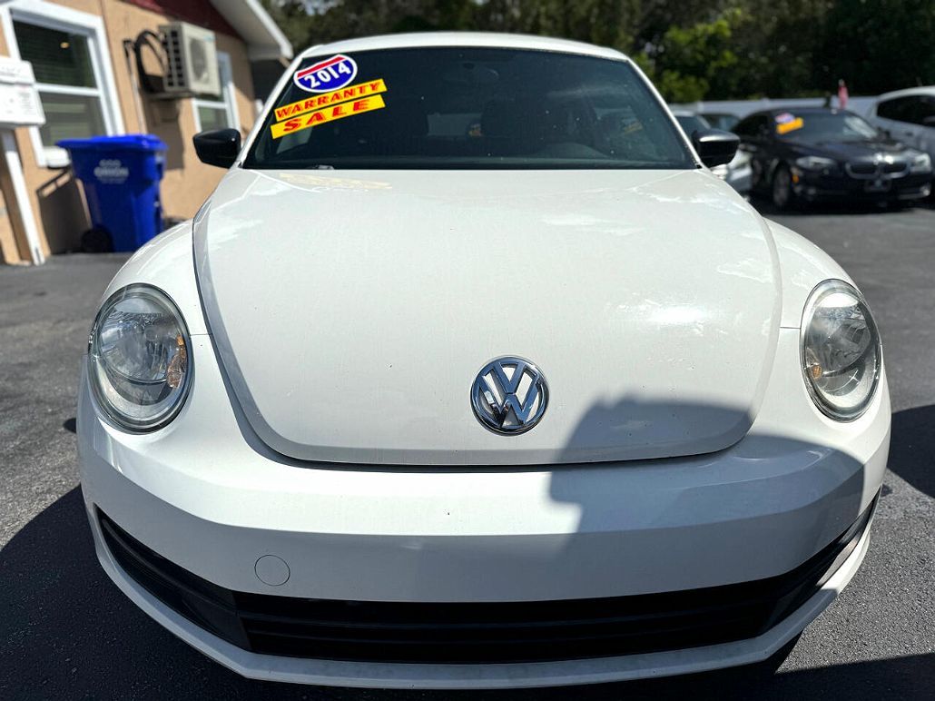 2014 Volkswagen Beetle Entry image 2