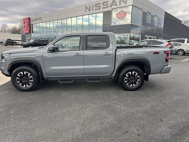 2024 Nissan Frontier PRO-4X image 1