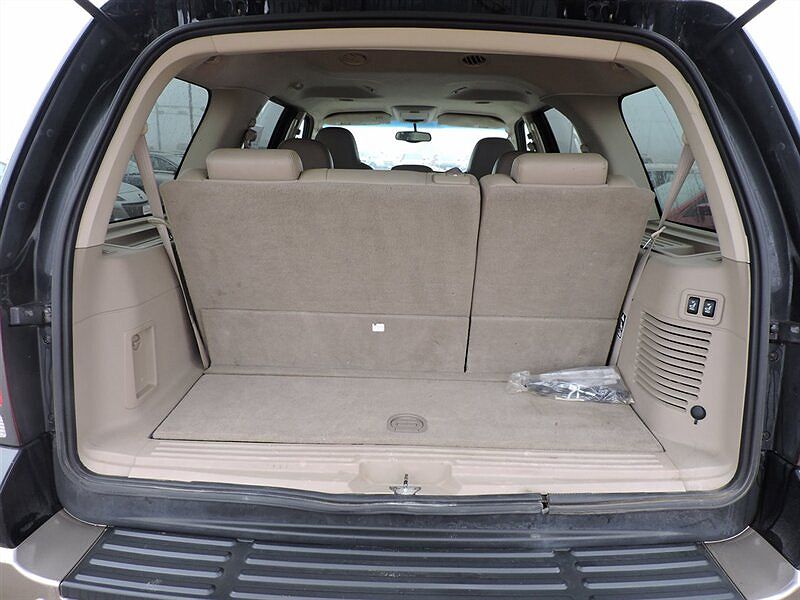 2004 Ford Expedition Eddie Bauer image 11