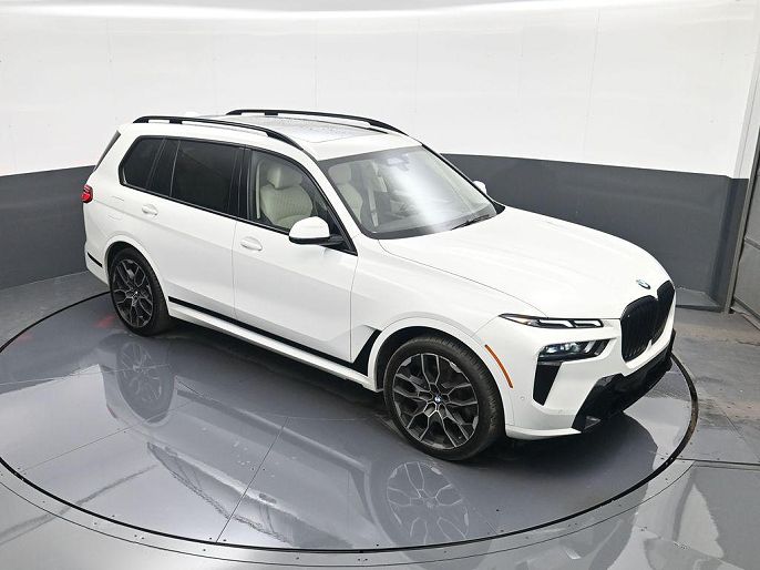 2024 BMW X7