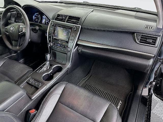 2017 Toyota Camry LE image 27