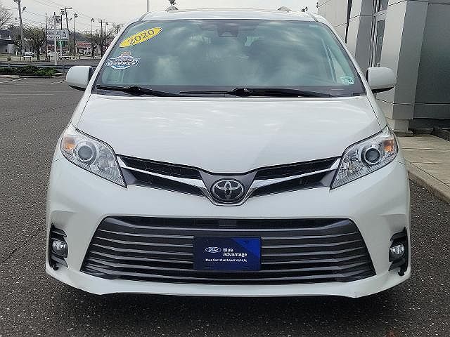 2020 Toyota Sienna Limited image 1