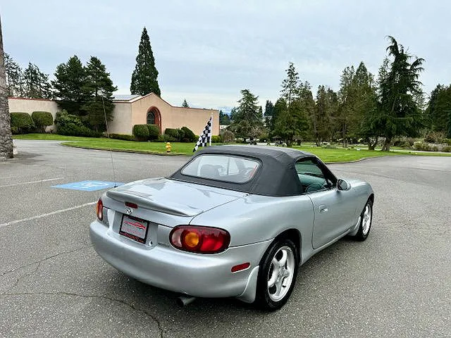1999 Mazda Miata null image 5