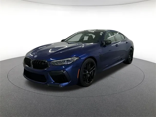 2022 BMW M8