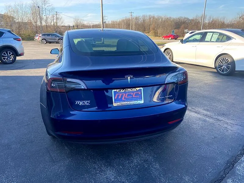 2018 Tesla Model 3 Long Range image 5