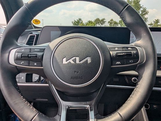 2025 Kia Sportage X-Line photo 8