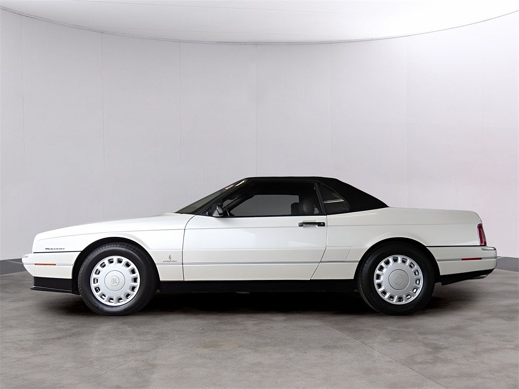 1993 Cadillac Allante null image 3