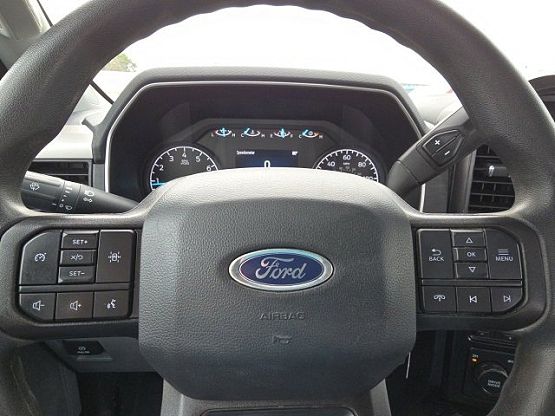 2023 Ford F-150 XL photo 10