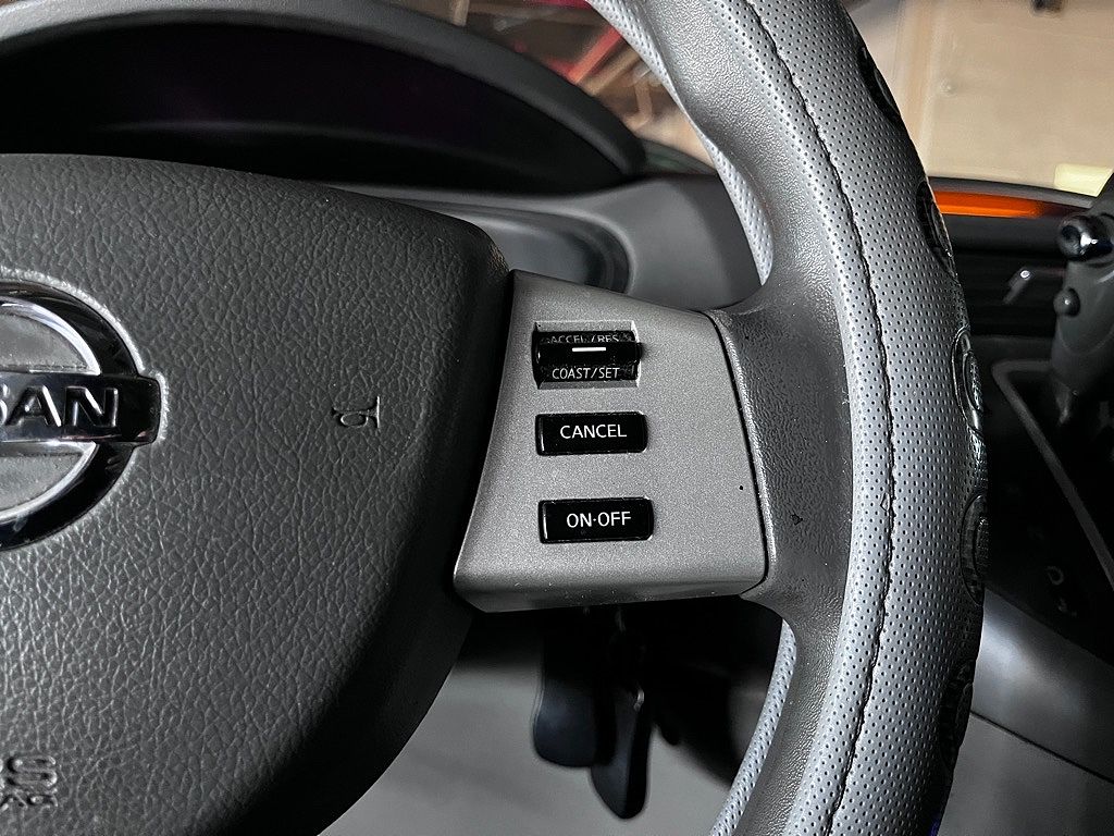 2009 Nissan Quest null image 17