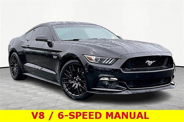 2015 Ford Mustang GT image 0