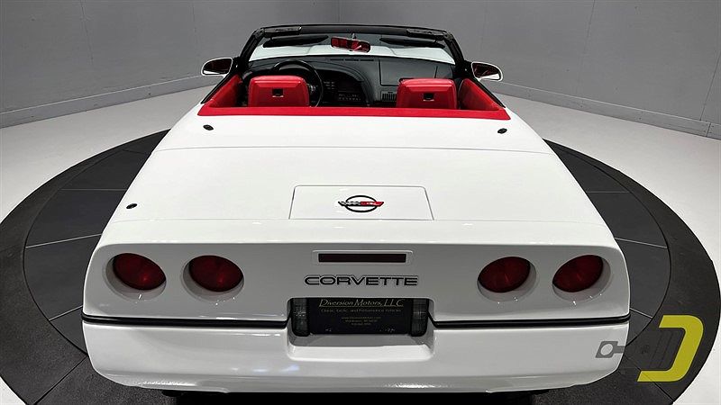 1990 Chevrolet Corvette null image 17