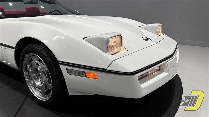 1990 Chevrolet Corvette null image 20