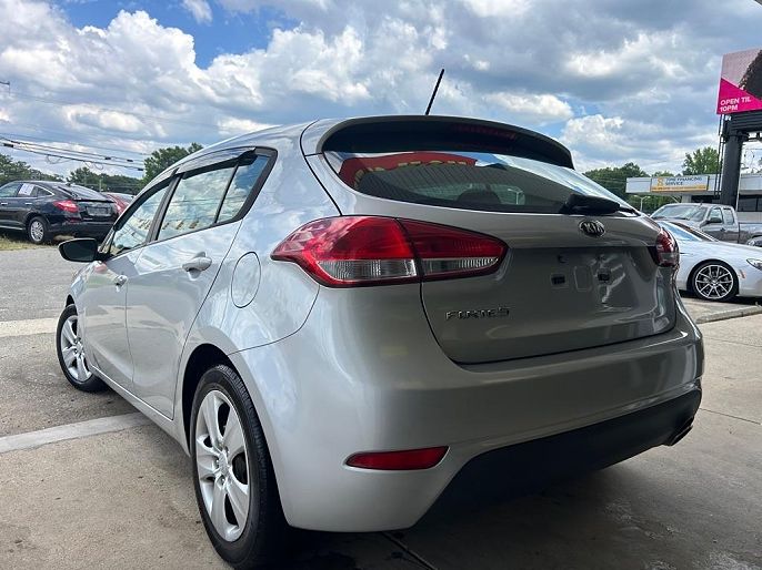 2016 Kia Forte5