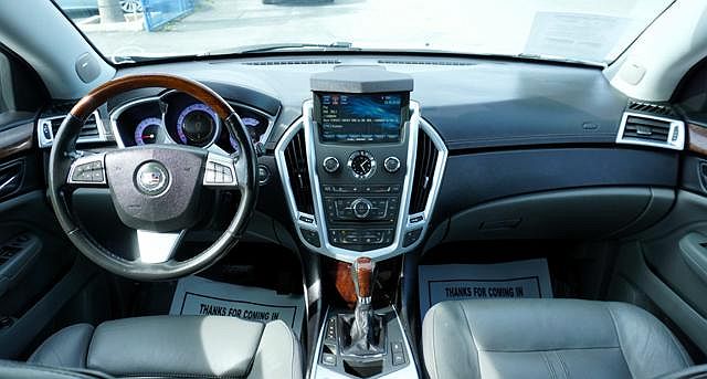 2010 Cadillac SRX Performance image 10