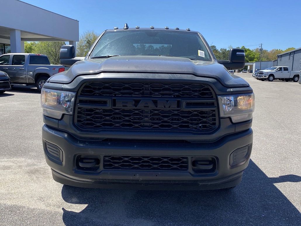 2024 Ram 2500 Tradesman image 2