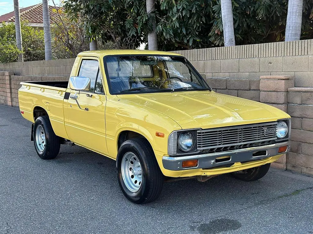 1981 Toyota Pickup Deluxe image 2