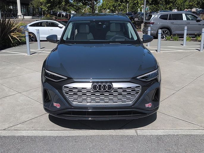 2024 Audi Q8 e-tron