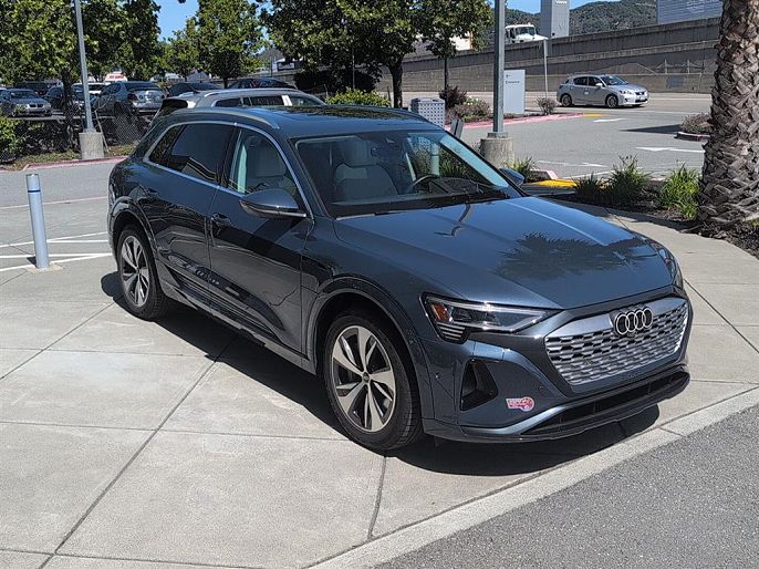 2024 Audi Q8 e-tron
