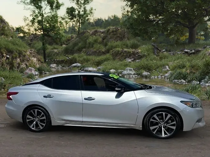 2016 Nissan Maxima