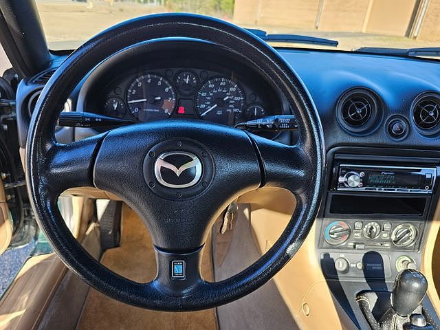 2000 Mazda Miata LS image 15